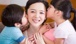 父母吵架女儿吃瓜乔乔,女儿“吃瓜”见证家庭矛盾
