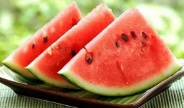 吃瓜会引起痛风吗,揭秘吃瓜与痛风之间的微妙关系