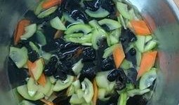 角瓜拌着吃做法,角瓜拌菜，简单美味家常做法