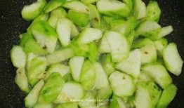 蛇瓜结瓜多吗怎么吃才好吃,多瓜美味，烹饪技巧大揭秘