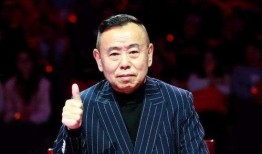 潘长江直播吃瓜