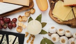 打牌吃瓜视频素材,揭秘热门打牌吃瓜视频背后的趣味人生