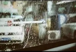 下雨吃瓜拍照文案,定格美好瞬间