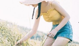 吃瓜少女拍照儿童,吃瓜少女镜头下的童真瞬间