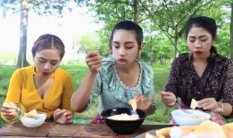 三姐妹吃瓜,欢乐时光里的甜蜜回忆