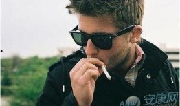 吃瓜的网名搞笑男,网名背后的欢乐人生